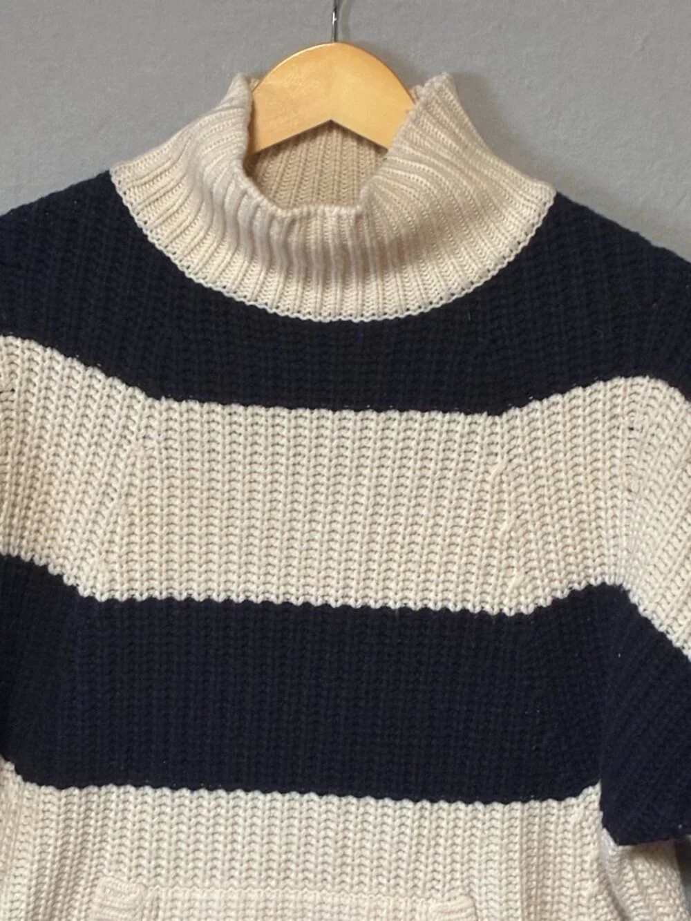 J. Crew Women's Heavy Turtleneck Sweater Pockets Ivory Navy Striped *XL* Preppy